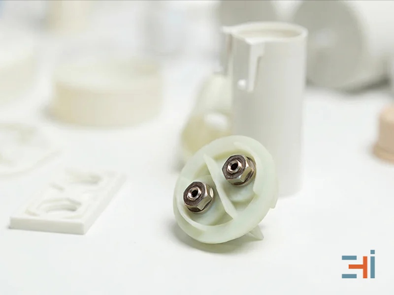 nautica-ambienti stampaggio-canaline-involucri-per-elettronico